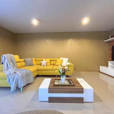 Apartment Thea